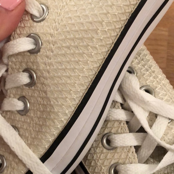 Ivory textured converse - Picture 4 of 4